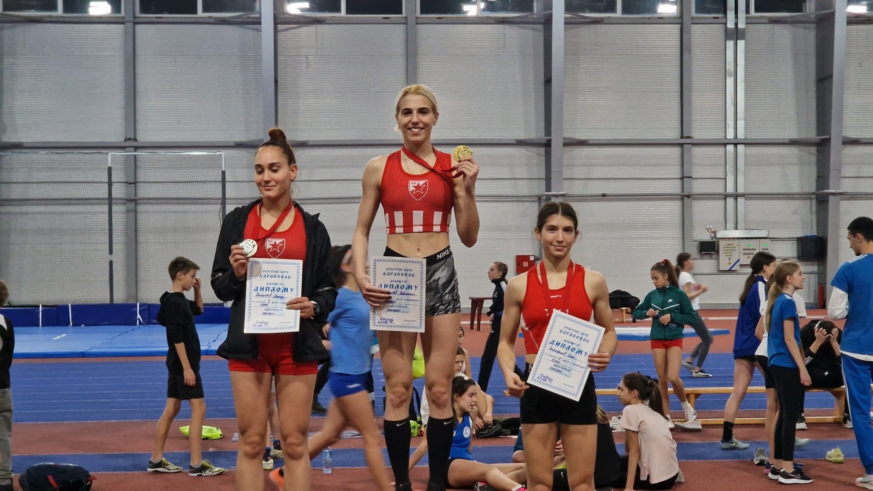 Elma Hasanbašić - nova drzavna dvoranska rekorderka u disciplini 1000 m za mladje juniorke[10448]